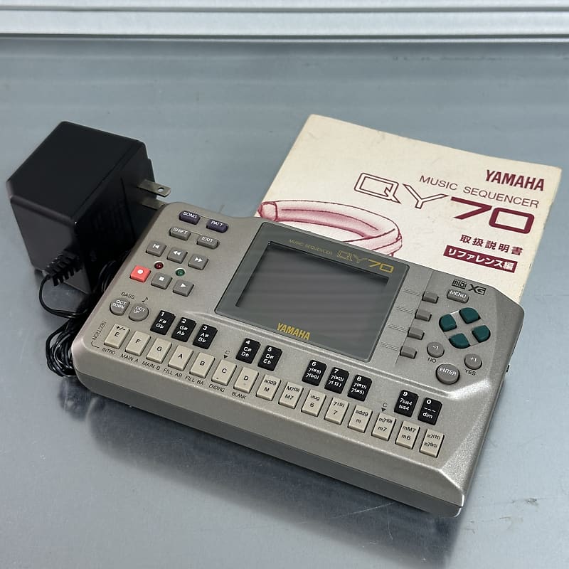 Yamaha QY70 Sequencer | Reverb Canada