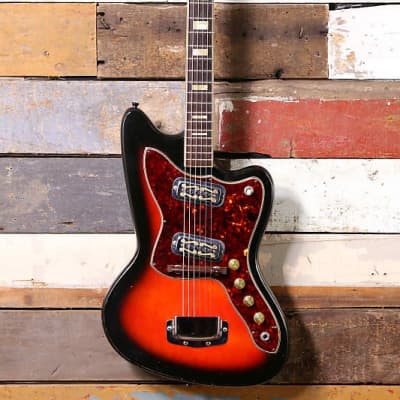 1960's Holiday Silouette Model 1478 Redburst By Harmony image 2