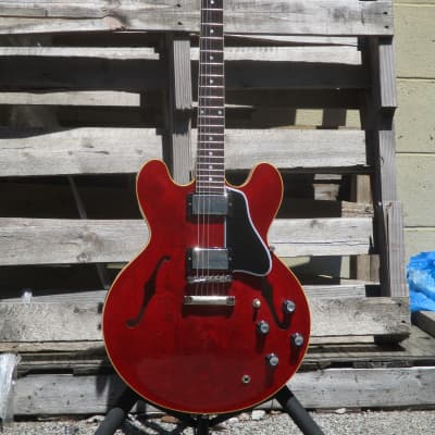 Gibson Custom Shop '61 ES-335 Reissue 2022 in 60's Cherry VOS finish image 4