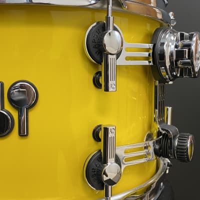 Sonor 20/12/14" SQ2 Maple Drum Set - High Gloss Traffic Yellow image 15