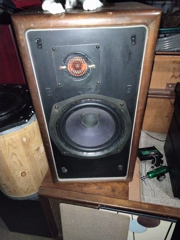 Advent bullnose hot sale speakers