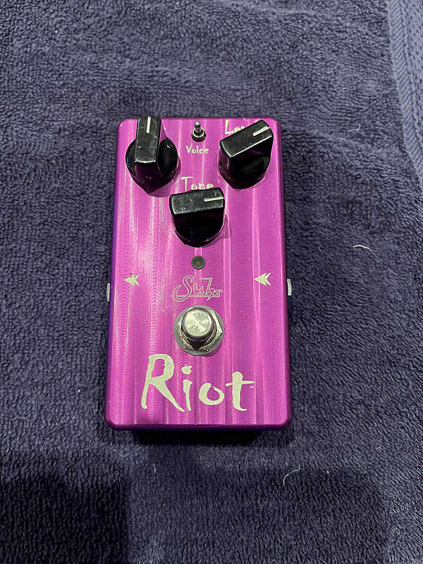 Suhr Riot