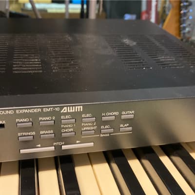 Yamaha EMT-10 AWM Sound Generator midi desktop synth