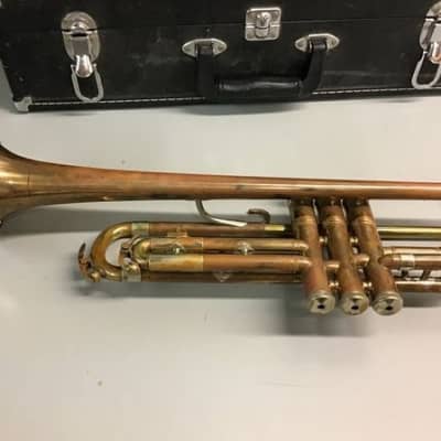 King Cleveland 600 Bb Trumpet, USA, Brass with Case, poor but playable condition image 4