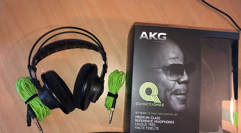 AKG Q701 Black Premium-Class Reference Headphones