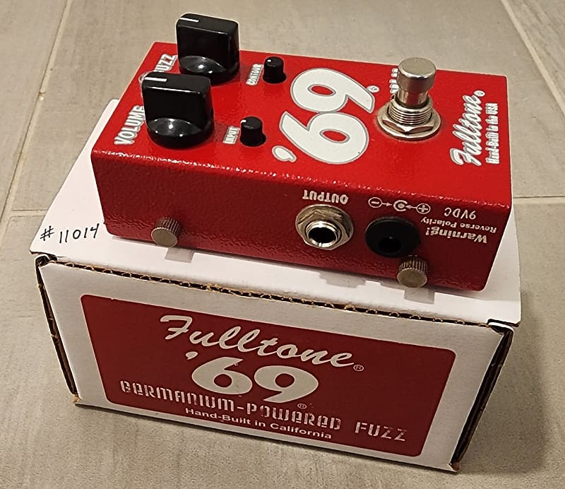 Amazon.com: Fulltone 69 MkII Fuzz Pedal : Musical Instruments