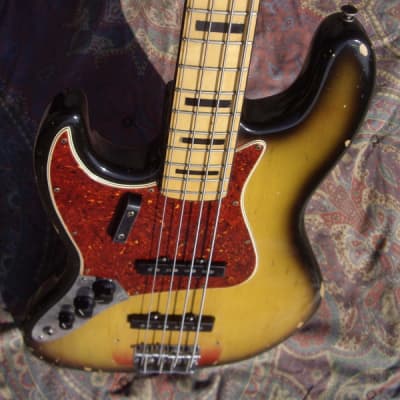 Fender Jazz Bass Lefty 1972 Sunburst Maple Neck Black Block RARE !!! image 4