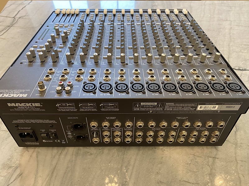 Mackie 1642-VLZ Pro 16-Channel Mic / Line Mixer