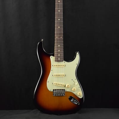 Fender Robert Cray Stratocaster 3-Color Sunburst Rosewood Fingerboard image 2