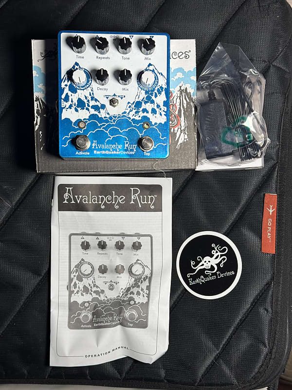 EarthQuaker Devices Avalanche Run Stereo Reverb & Delay with Tap Tempo V2