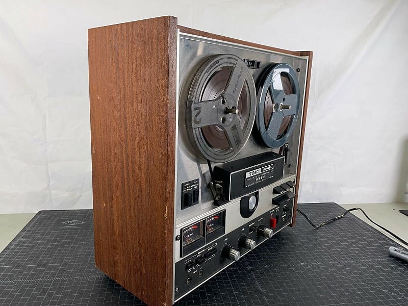 Teac A-4070G reel to reel tape deck working