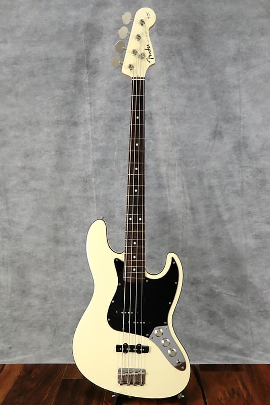 Fender Japan AJB Vintage White (S/N:T057159) (06/27)