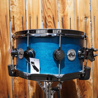 DW USA Collectors Series - Azure Satin Oil  - 6.5 x 14" Pure Maple SSC/VLT Snare Drum w/ Black Nickel Hdw. (2023) image 2