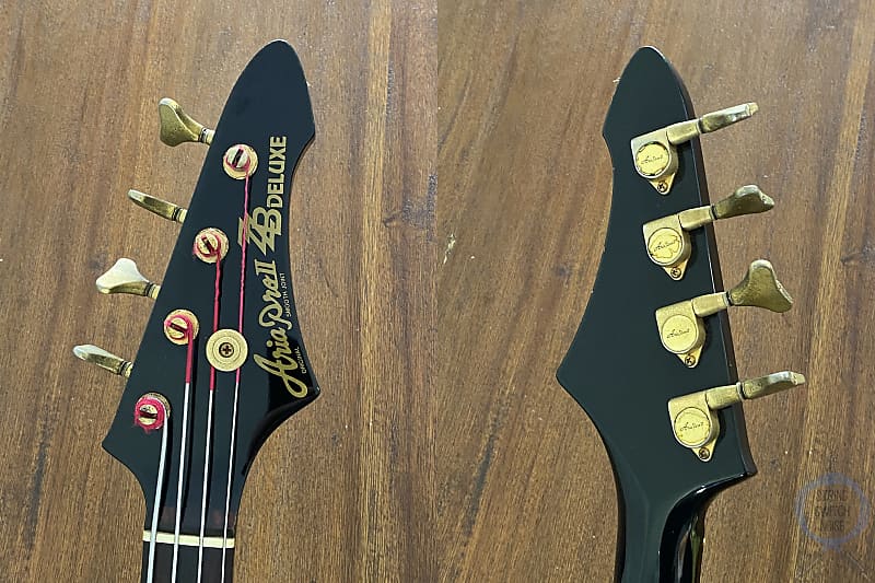 Aria Pro II, Explorer Bass, ZZB Deluxe, Black Thunderbolt