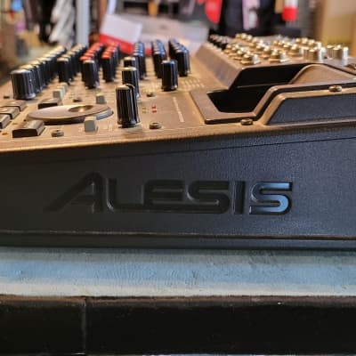 Alesis iMultimix8 usb 8-Channel USB Mixer / iPod Recorder Used image 4