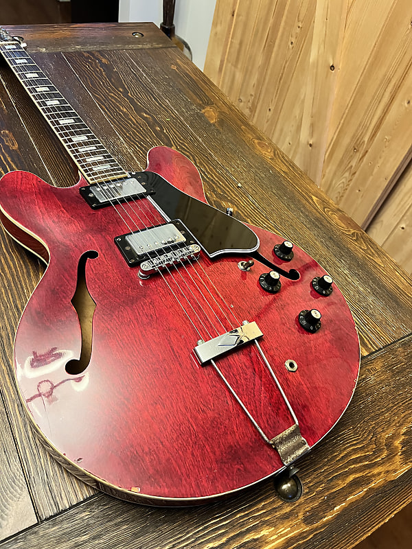 Greco SA 550 1975-1979 - Cherry Red