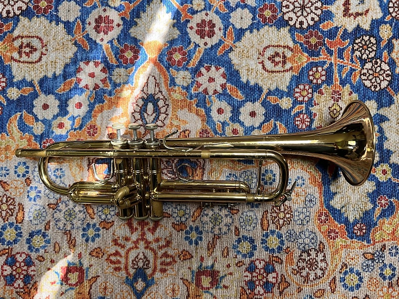 Bach Stradivarius 18037 25LR Bb Trumpet Lacquer Reverb