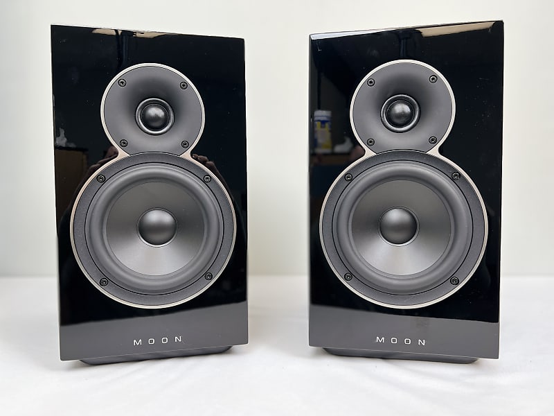 Moon Voice 22 Bookshelf Speakers with Stands image 1