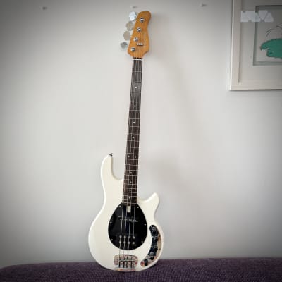 と*も様 Bacchus Global WL-007 Upgrade Bacchus Global Series - WL-007 - 4 String Bass - Quilted
