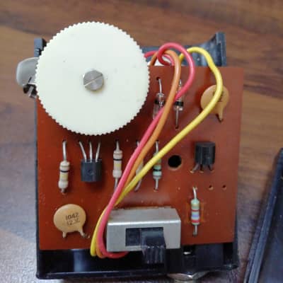 稀少1977年 EQ、FUZZ、ブースターの複合機Maxon GE-500完動品 EQ、ブースター、FUZZの複合機1977年製MAXON GE500 RENOMETERを
