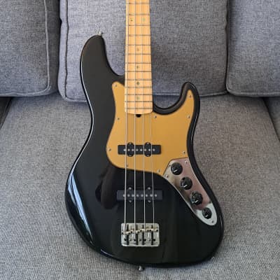 Fender American Deluxe Precision Bass 2004 - 2015
