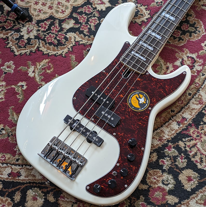 Sire Marcus Miller P7 5-String Active Electric Bass Antique White image 1