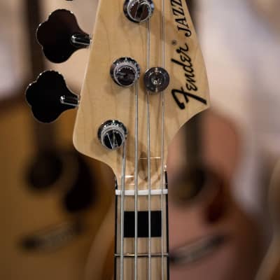 Fender Geddy Lee Jazz Bass - Maple Fretboard - 3-Color Sunburst w/Deluxe Gig Bag image 5
