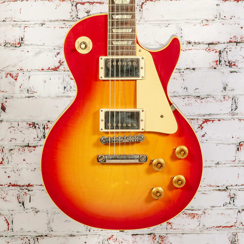 Gibson - Custom Murphy Lab 1958 Les Paul Standard Reissue - Electric Guitar  - Ultra Light Aged Washed Cherry Sunburst - w/ Brown/Pink Lifton Reissue 