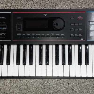 Roland Juno DS61 Synthesizer 2018 - Present - Black