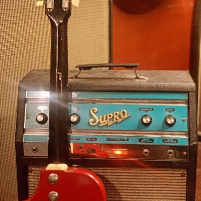 Supro Belmont 1957 - Red image 5