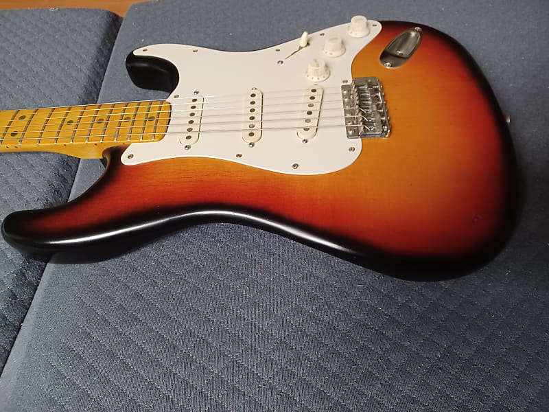 Fernandes FST-85 Stratocaster 1975年製 FST-85 ~Vintage Brown Sunburst~ | 【クロサワ楽器店オンライン