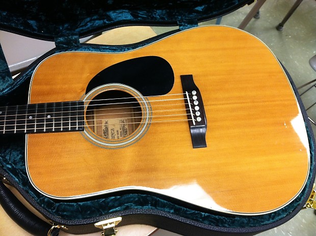 Alvarez Yiari Yari Martin D 28 Copy 1973