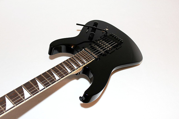 Jackson DK2S Dinky w/ Sustainiac Black Electric Guitar | Reverb