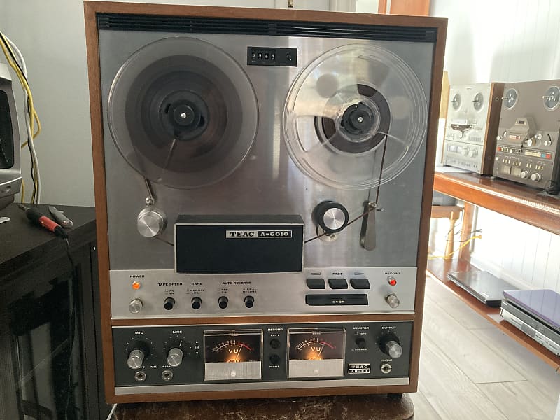 Teac A 4010S Auto Reverse Reel to Reel Tape Deck. 