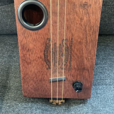 cigar box guitar image 2