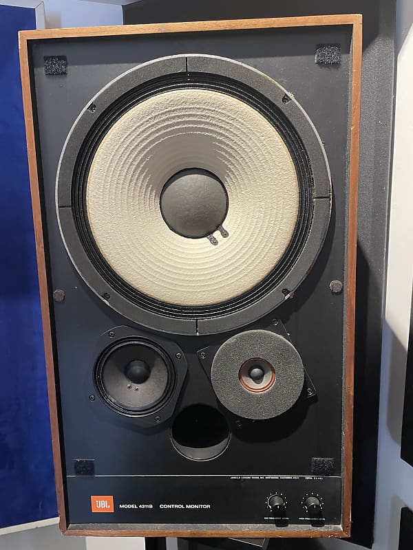 JBL 4311B - Studio Monitors