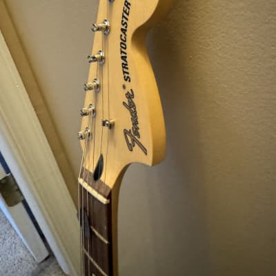 Fender Tom Delonge Stratocaster Rosewood Neck Big Headstock Deluxe Series Strat image 2