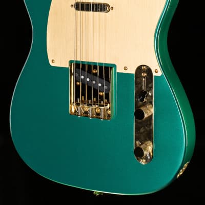 Squier 40th Anniversary Telecaster®, Gold Edition, Laurel Fingerboard, Gold Anodized Pickguard, Sherwood Green Metallic (084) image 1
