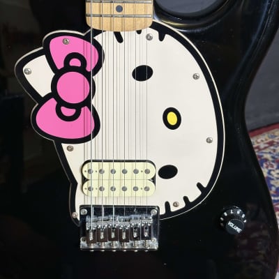 Squier Hello Kitty Stratocaster | Reverb Deutschland