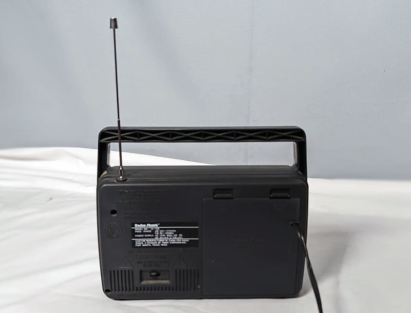 Best Buy: Sony Portable AM/FM Radio Black ICF-38