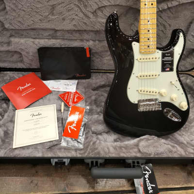 Fender American Professional II Stratocaster Maple Fingerboard, Black image 7