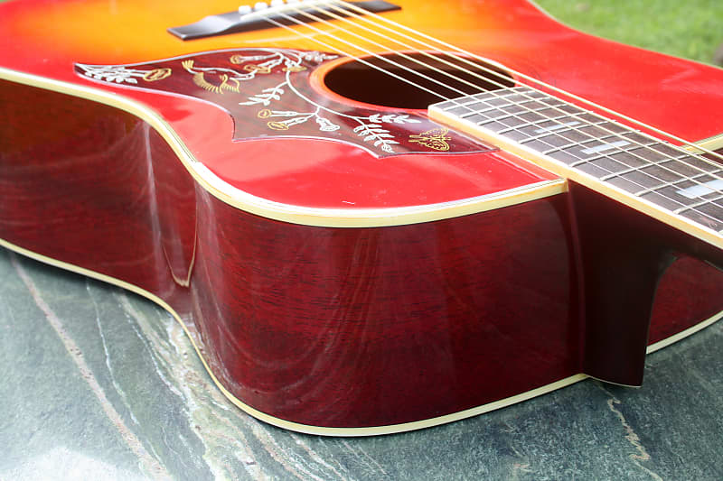 Morris Hummingbird MWH-03 RS 1980's Red Sunburst+ Hard Case and