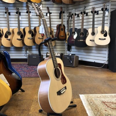 Guild Jumbo Junior Bass Westerly Collection Sitka/Maple Acoustic-Electric Short Scale Bass image 5