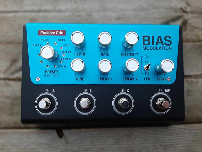 Positive Grid Bias Modulation