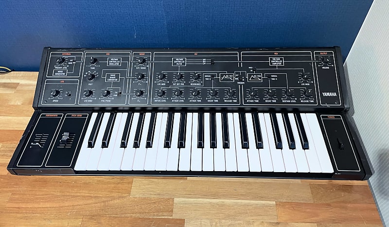 Yamaha CS-10 | Reverb