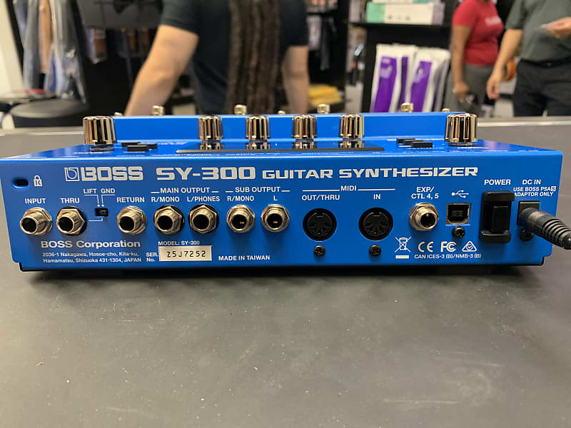 Boss SY-300 Guitar Synthesizer