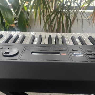 Yamaha MX49 Synthesizer - Black image 6