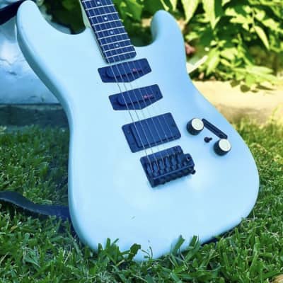 Morris Hurricane Susie 80s White Vintage Japan Rare