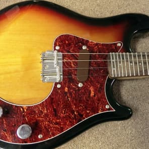Fender - Mando-Strat 8, Strat inspired 8 String Electric