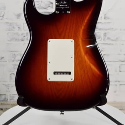 New Limited Edition Fender American Professional II Stratocaster Electric Guitar 2 Tone Sunburst w/Case image 2